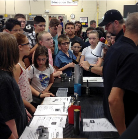 Students Tour a Manufacturing Facility for Manufacturing Day