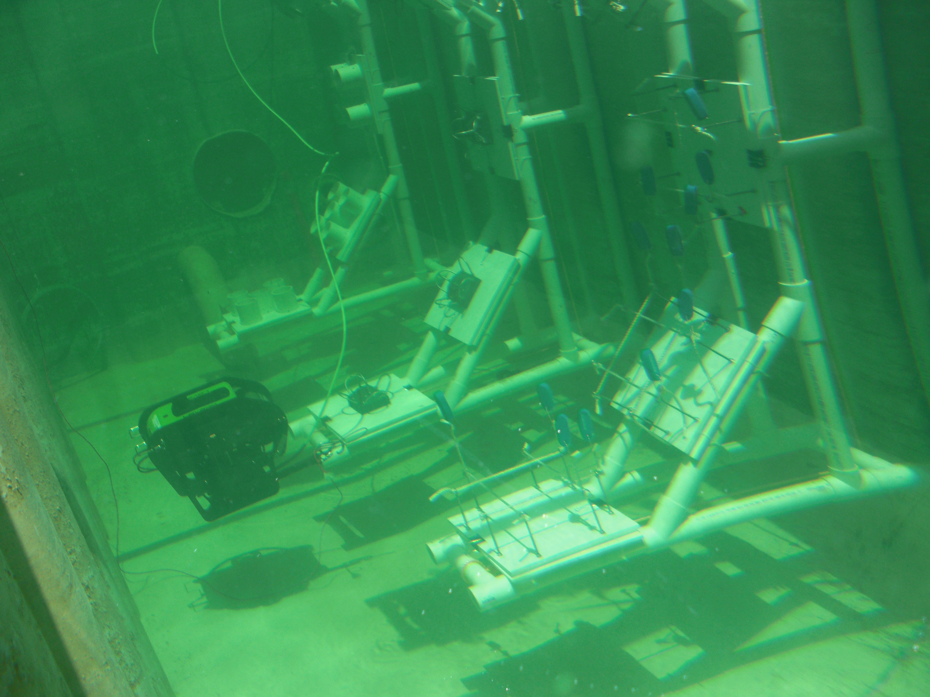 Aquatic  Apparatus with underwater robot