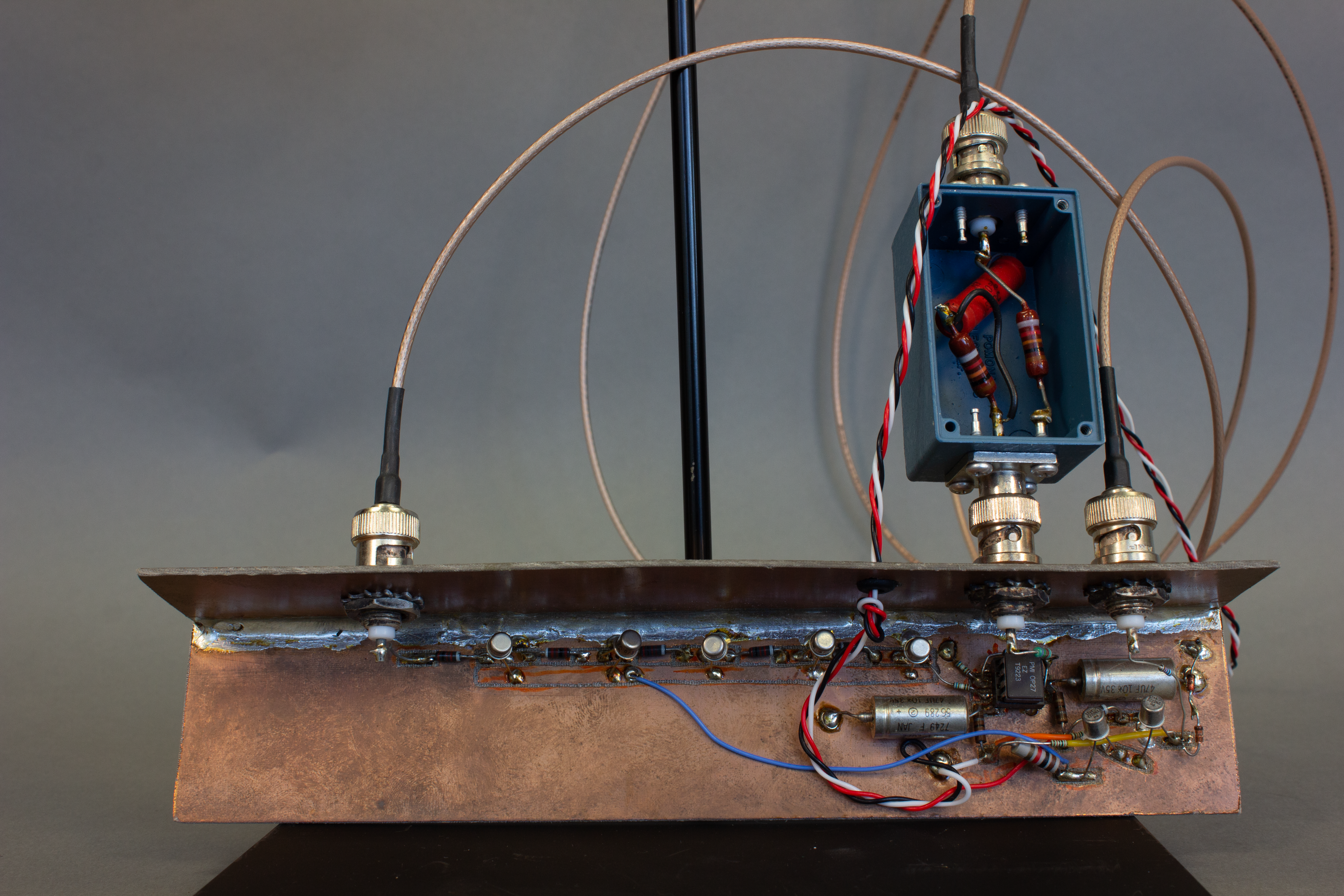 Scanning Capacitance Microscope (SCM) detail.