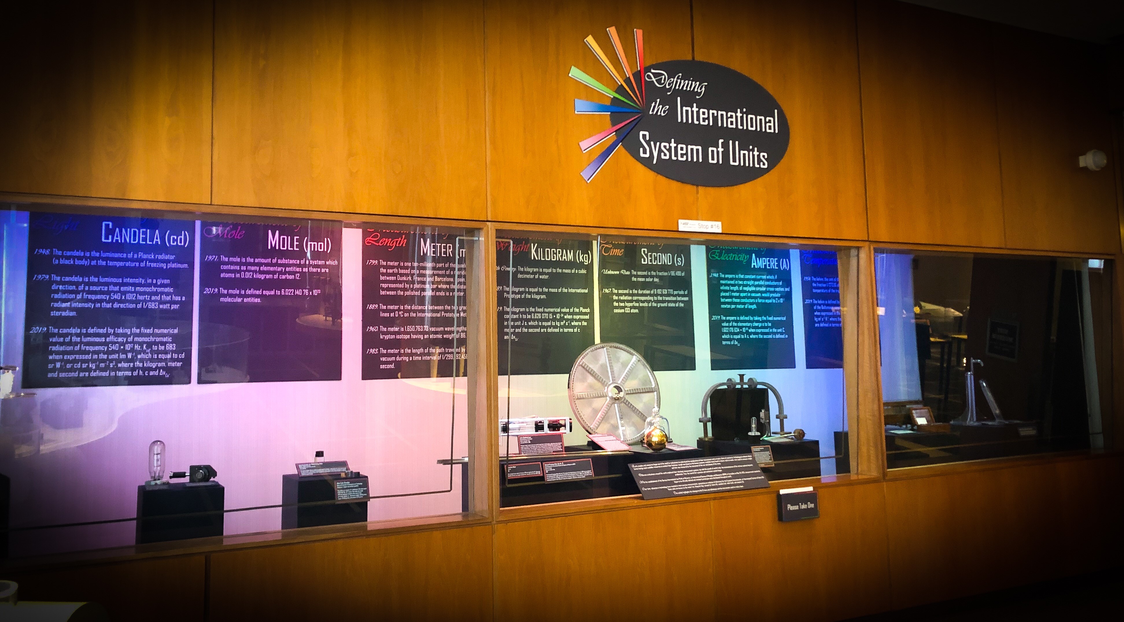 Defining the International System of Units (SI) exhibit image