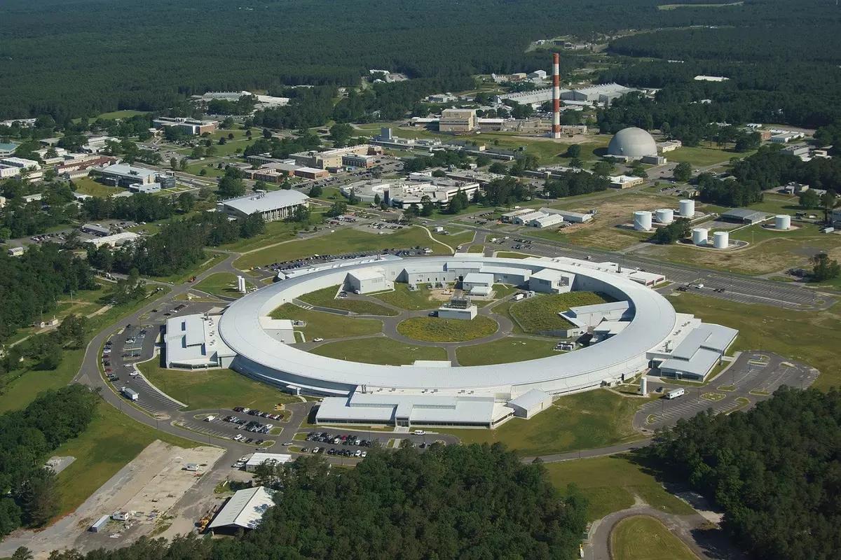 Labs at-a-Glance: Brookhaven Nat