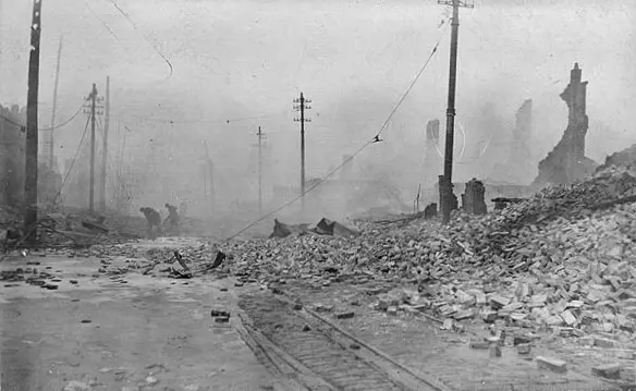 Fire damage from the Baltimore Fire 1904 - West from Pratt and Gay Streets.