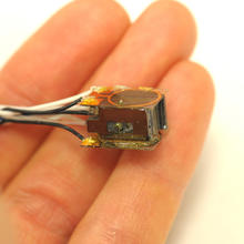 atom-based magnetic sensor