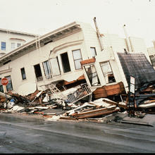 Photo of a building damaged by the 1989 Loma Prieta, California, earthquake.
