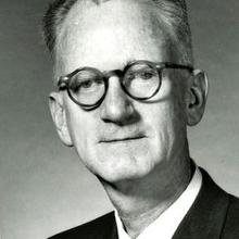 Headshot of NBS scientist Gordon Kline