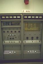 5 MHz transmitter