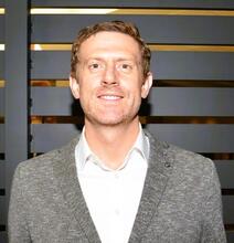 Headshot of David Kanaris