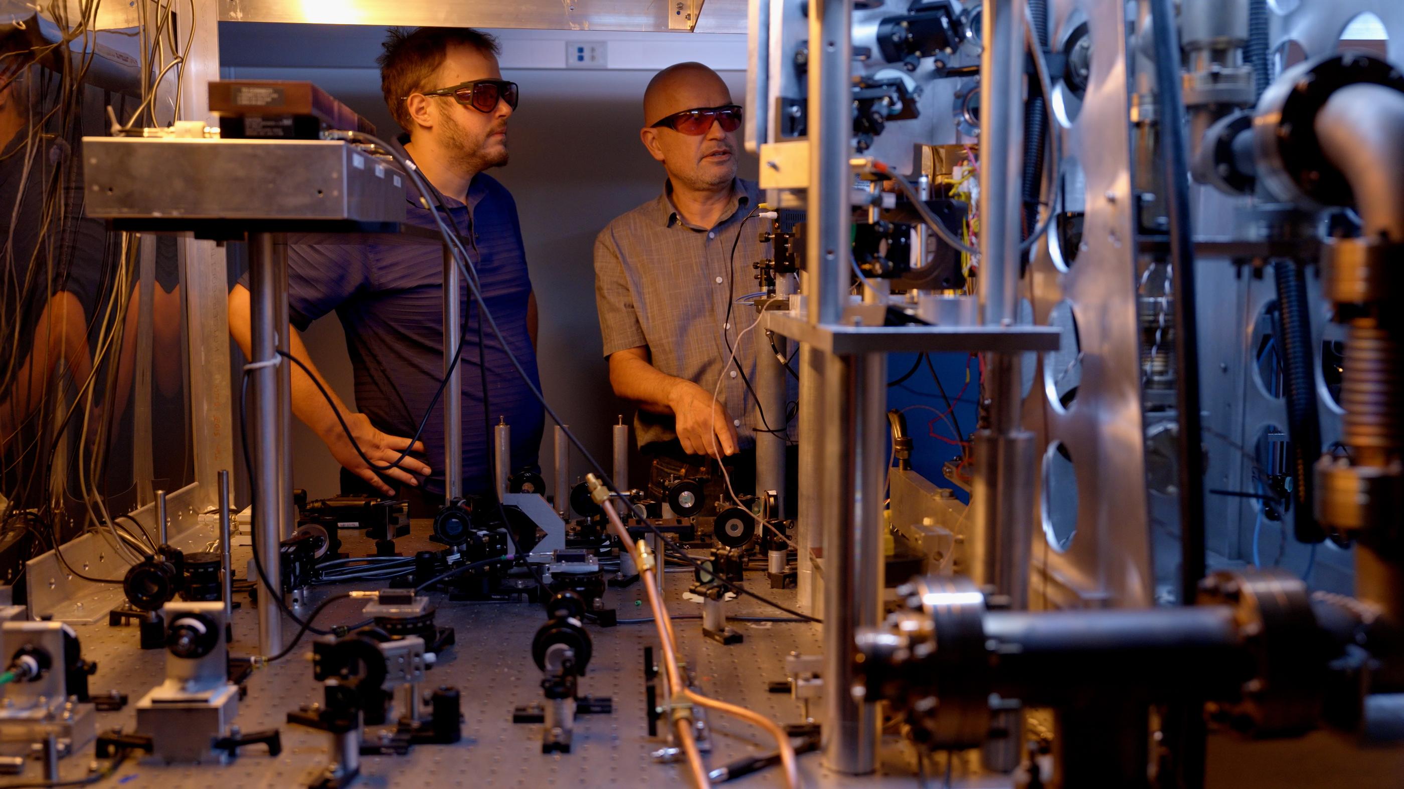 New Atomic Fountain Clock Joins Elite Group That Keeps the World on Time |  NIST