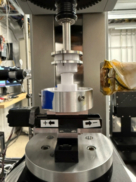 Rheometer and X-ray transparent cup-and-bob steup