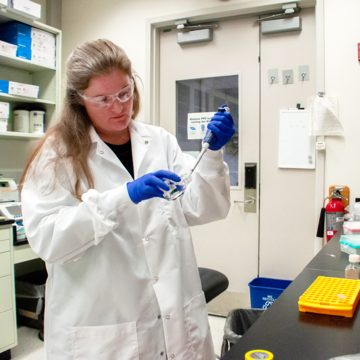 NIST researcher Megan Cleveland was part of a team that developed a nonhazardous, synthetic genetic material that will aid in the development of new diagnostic tests for the H5N1 virus, in collaboration with the U.S. Centers for Disease Control and Prevention