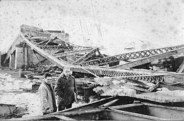 Collapse of the Silver Bridge