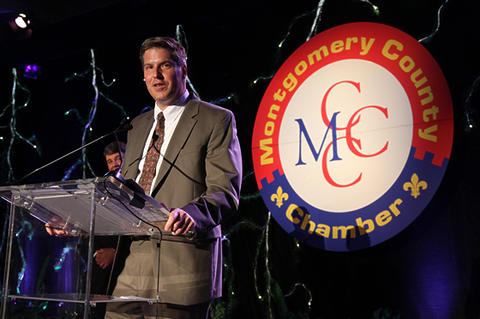 NIST Director Patrick Gallagher accepting the Visionary Award from the Montgomery County Chamber of Commerce.