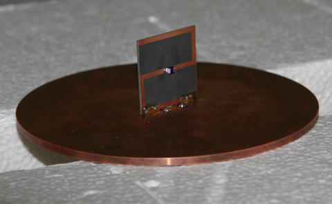 This Z antenna tested at the National Institute of Standards and Technology is smaller than a standard antenna with comparable properties.
