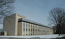 Photo of NIST G'burg Lab Building
