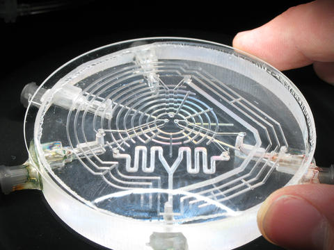 photo of microfluidic palette