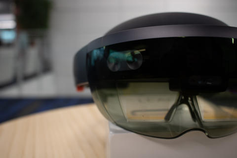 Augmented Reality Headset