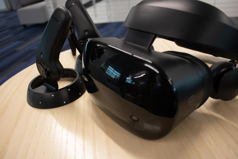 Virtual Reality Headset and Controls