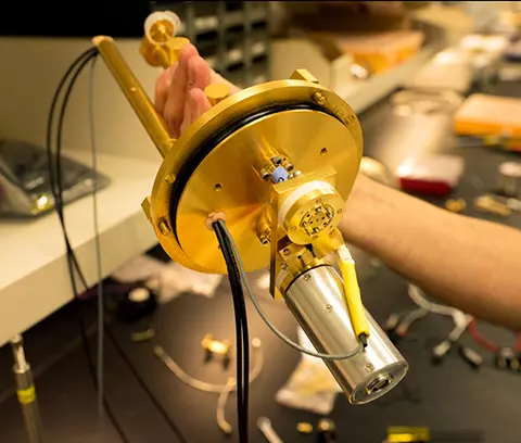 gold apparatus