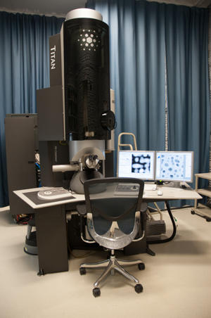Photograph of the FEI Titan 80-300 analytical electron microscope.