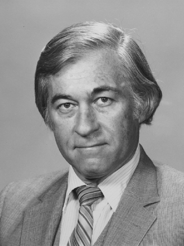 Headshot of Robert Madden