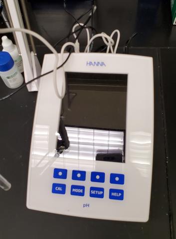 A121 Hanna pH meter