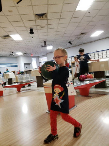 Lucy Bergeron about to bowl