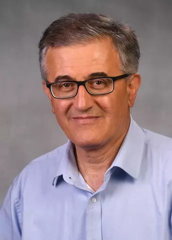 Photo of Nader Moayeri