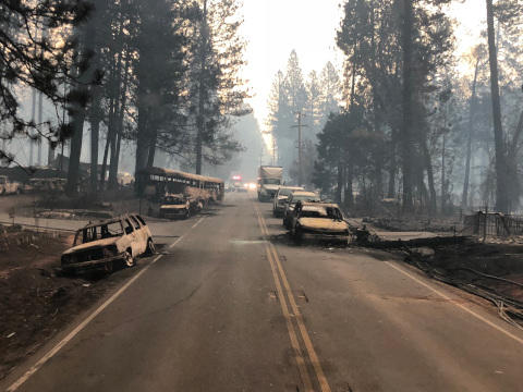 Picture of burned cars on Skyway in Paradise, California