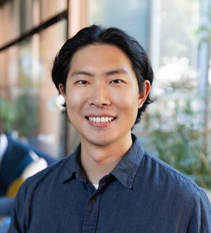 headshot Daniel D. Kim