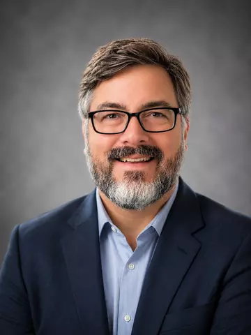 Portrait of Alexander Peterson