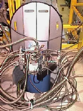sample_chamber_hole