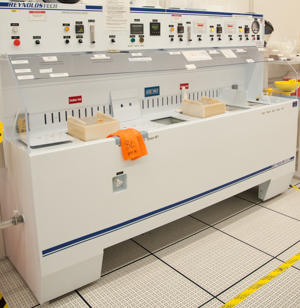 Photograph of the Reynolds Tech silicon nitride etch wet bench.