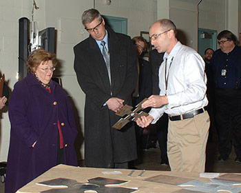 Senator Mikulski Tours Lightweighting Lab