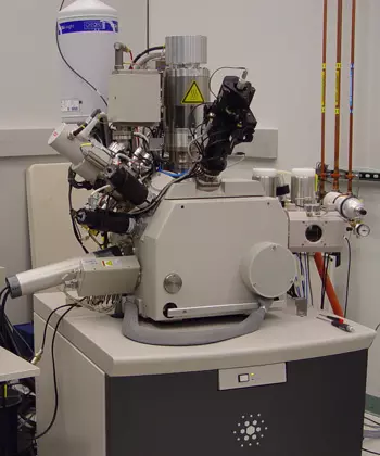 Nova NanoLab 600 (NNL600), a Focused Ion Beam Scanning Electron Microscope.