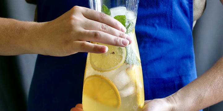 lemonade in glass 