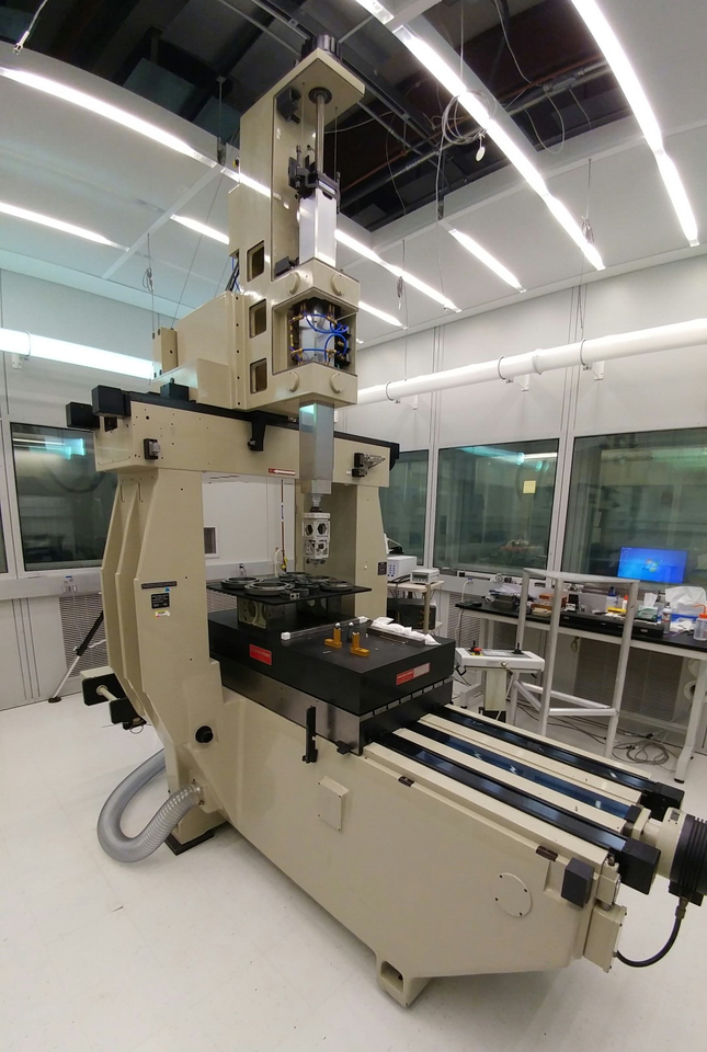 coordinate measuring machine