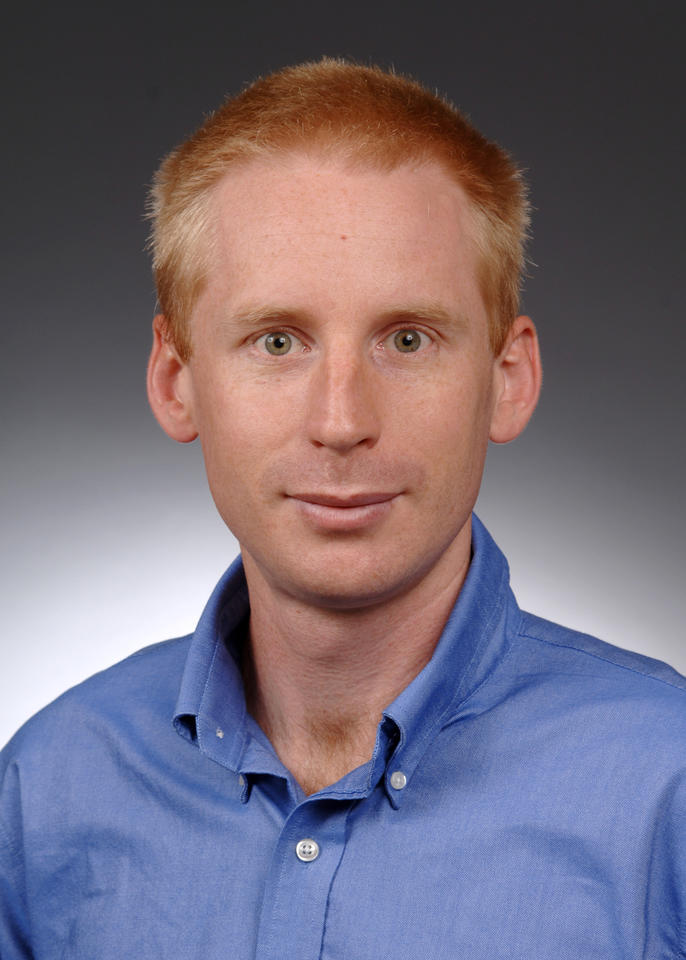 headshot of Ian B. Spielman