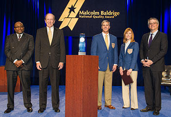 MidwayUSA representatives receive 2015 Baldrige Award.