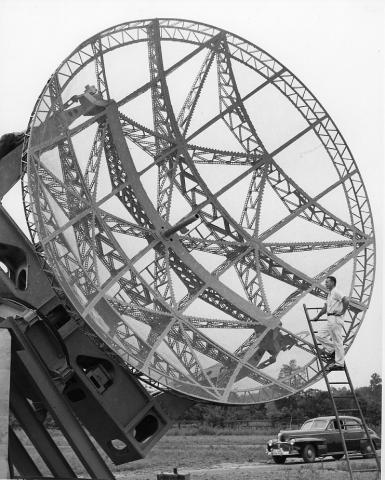 Giant Würzburg radio telescope