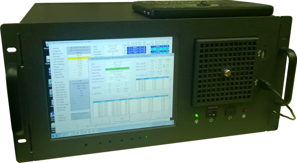 NIST disciplined clock chassis