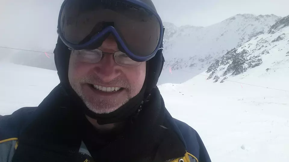 Walter Copan skiing 