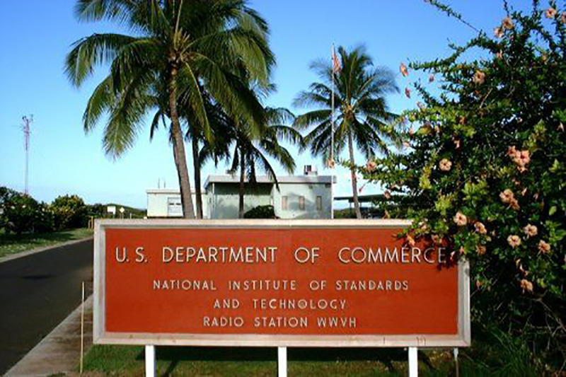 A red sign reads "U.S. Department of Commerce, National Institute of Standards and Technology, Radio Station WWVH