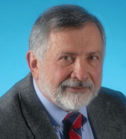 Dr. Mike R. Sather, a third-year judge Director Emeritus, Cooperative Studies Program Department of Veterans Affairs, Clinical Research Pharmacy Coordinating Center