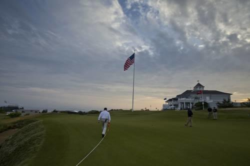 Image of USGA headquarters building with sky in background