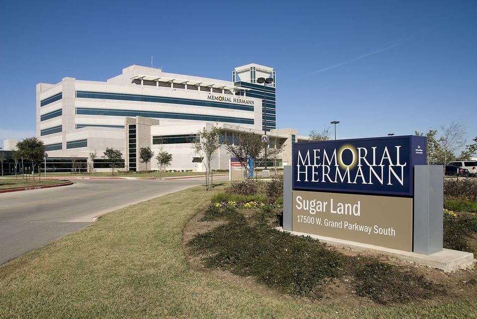 Memorial Hermann Sugar Land Hospital, 2016 Baldrige Award recipient. Photo shows image of the front of the hospital.