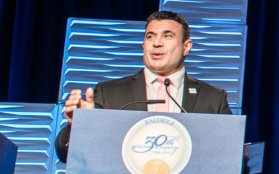 Photo of the 2018 Baldrige Foundation Harry S. Hertz Leadership Awardee Nick Macchione speaking at podium.