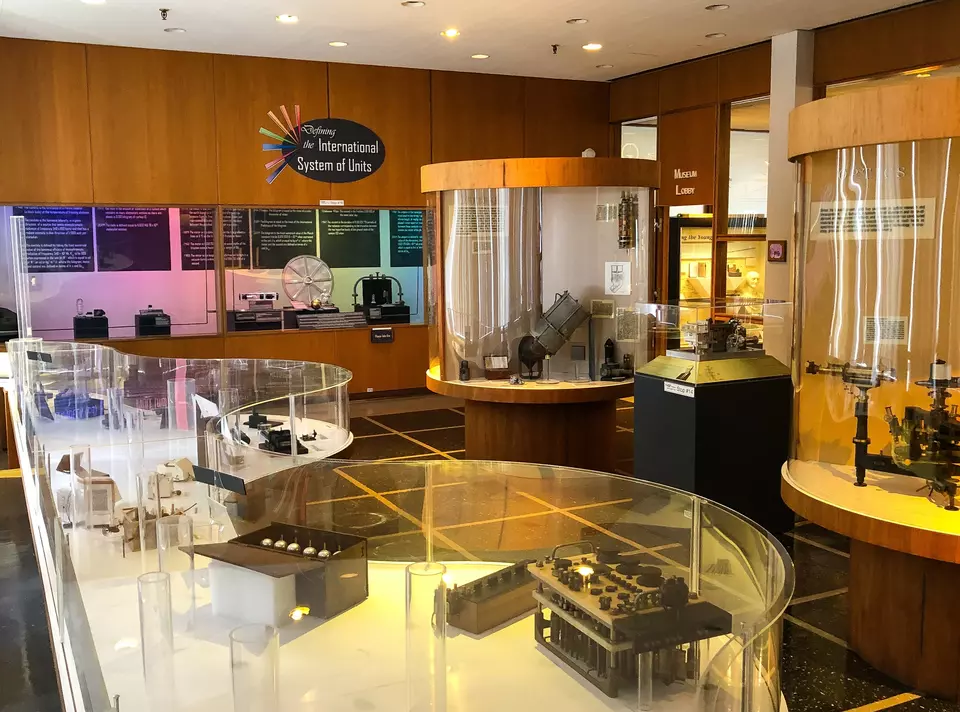Photograph of the NIST Museum Main Room