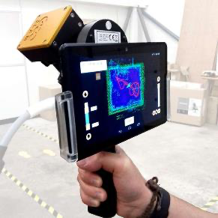 Portable lidar scanner in hand