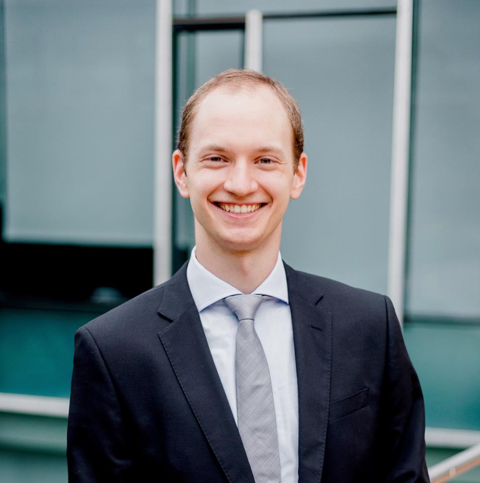 Kristof Toth profile