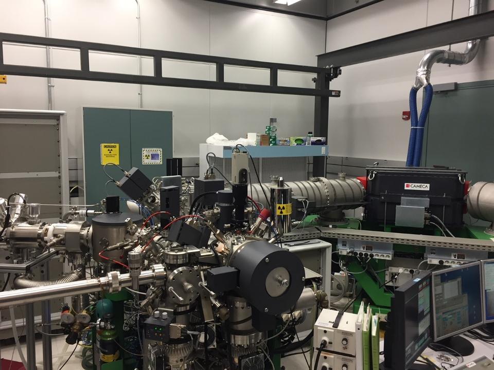 Picture of SIMS instrument